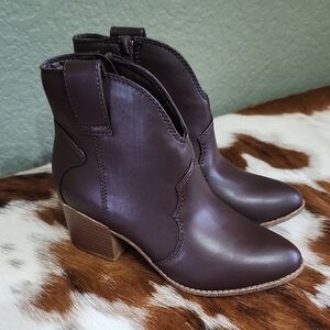 Sonoma Ankle Boots Size 7M New Without Box Or Tags